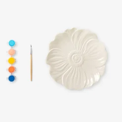 Piatto decorativo fai da te a forma di fiore