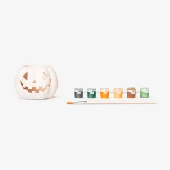 Portacandela a forma di zucca fai da te con colori e pennello