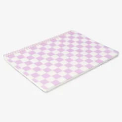 Quaderno A4 con copertina in plastica a quadretti rosa