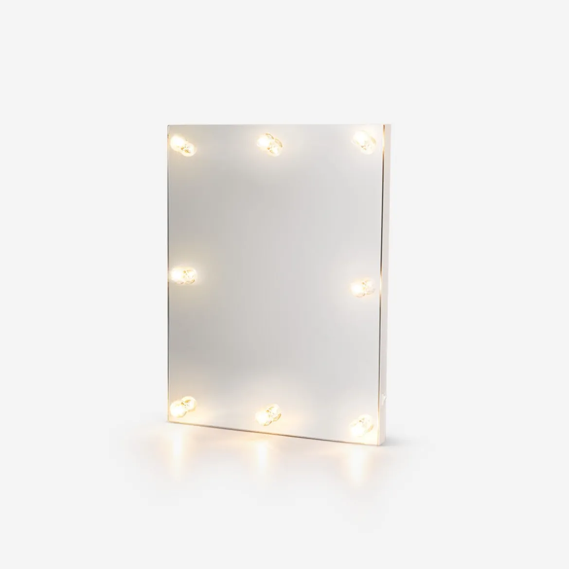 Specchio illuminato a parete